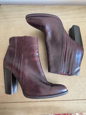 Zara Basic Collection Burgundy Leather Ankle Boots with Block Heel